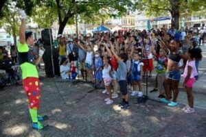 Lee más sobre el artículo La guerrilla cultural llega a barrios y comunidades de Morón