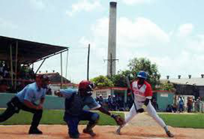En este momento estás viendo Pelota dulce: comienza hoy la final por zonas