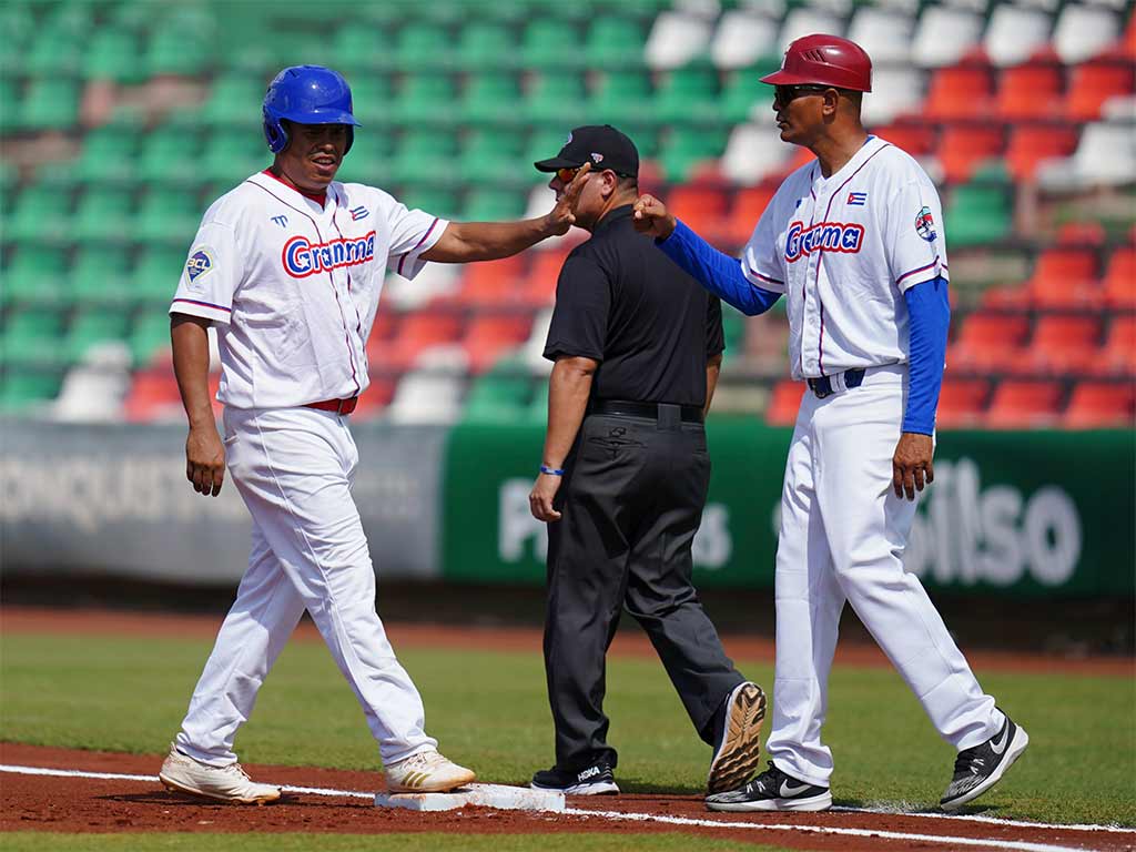 En este momento estás viendo Alazanes de Cuba por mantener invicto en Liga de Campeones de béisbol