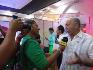 Lee más sobre el artículo Embajador destaca presencia de Cuba en feria internacional de Bolivia