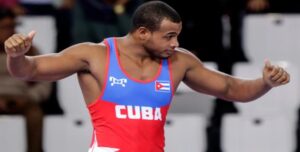 Lee más sobre el artículo Cubano Rosillo por título en Mundial de lucha