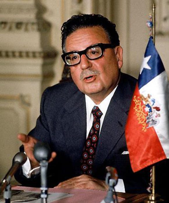 En este momento estás viendo Salvador Allende, a la altura de los más genuinos Héroes de Nuestra América (+Video)