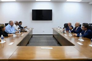 Lee más sobre el artículo Impulsan Cuba y España colaboración técnica en servicios legales