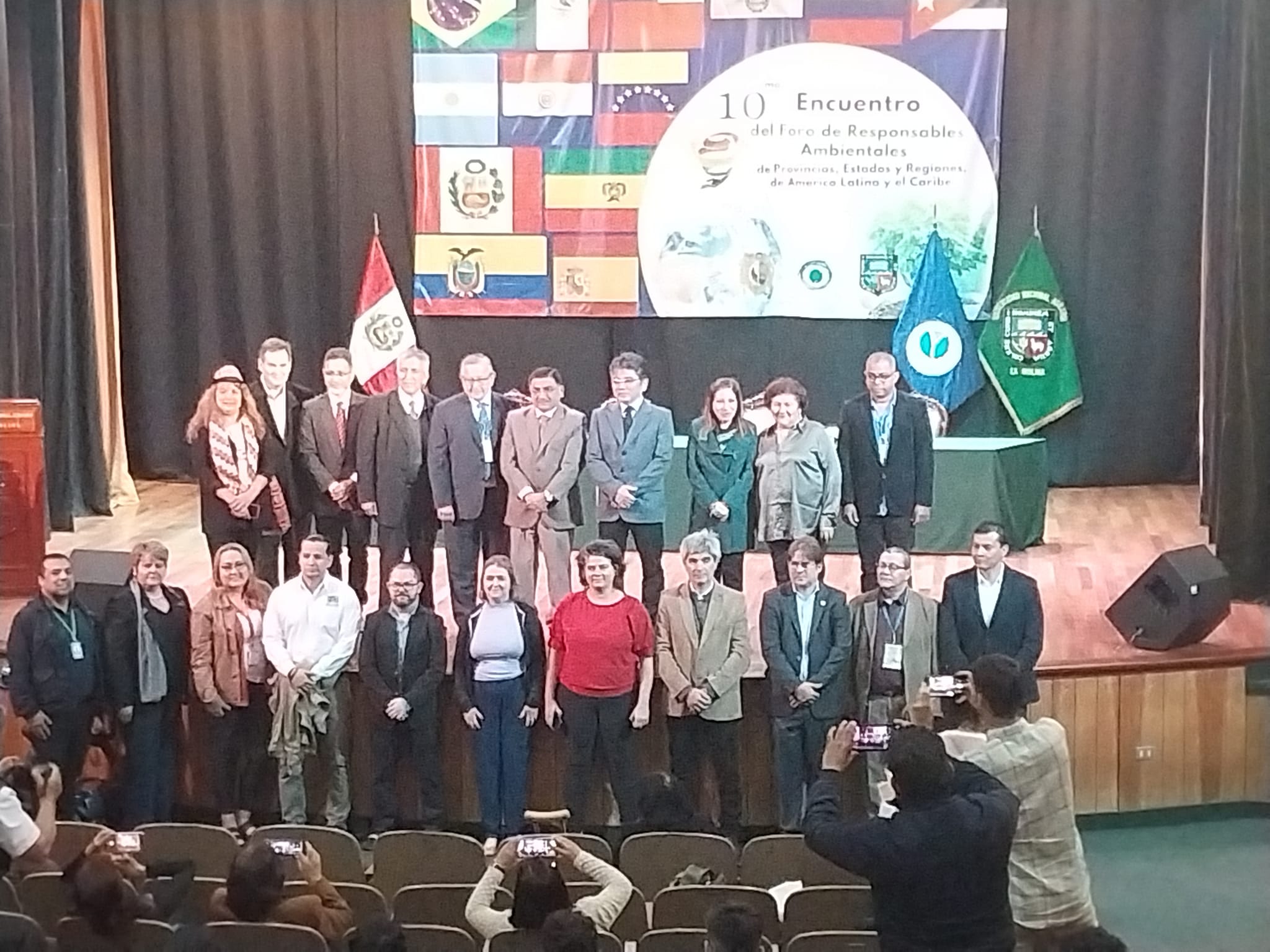 En este momento estás viendo Representada Universidad avileña en evento ambientalista en Perú