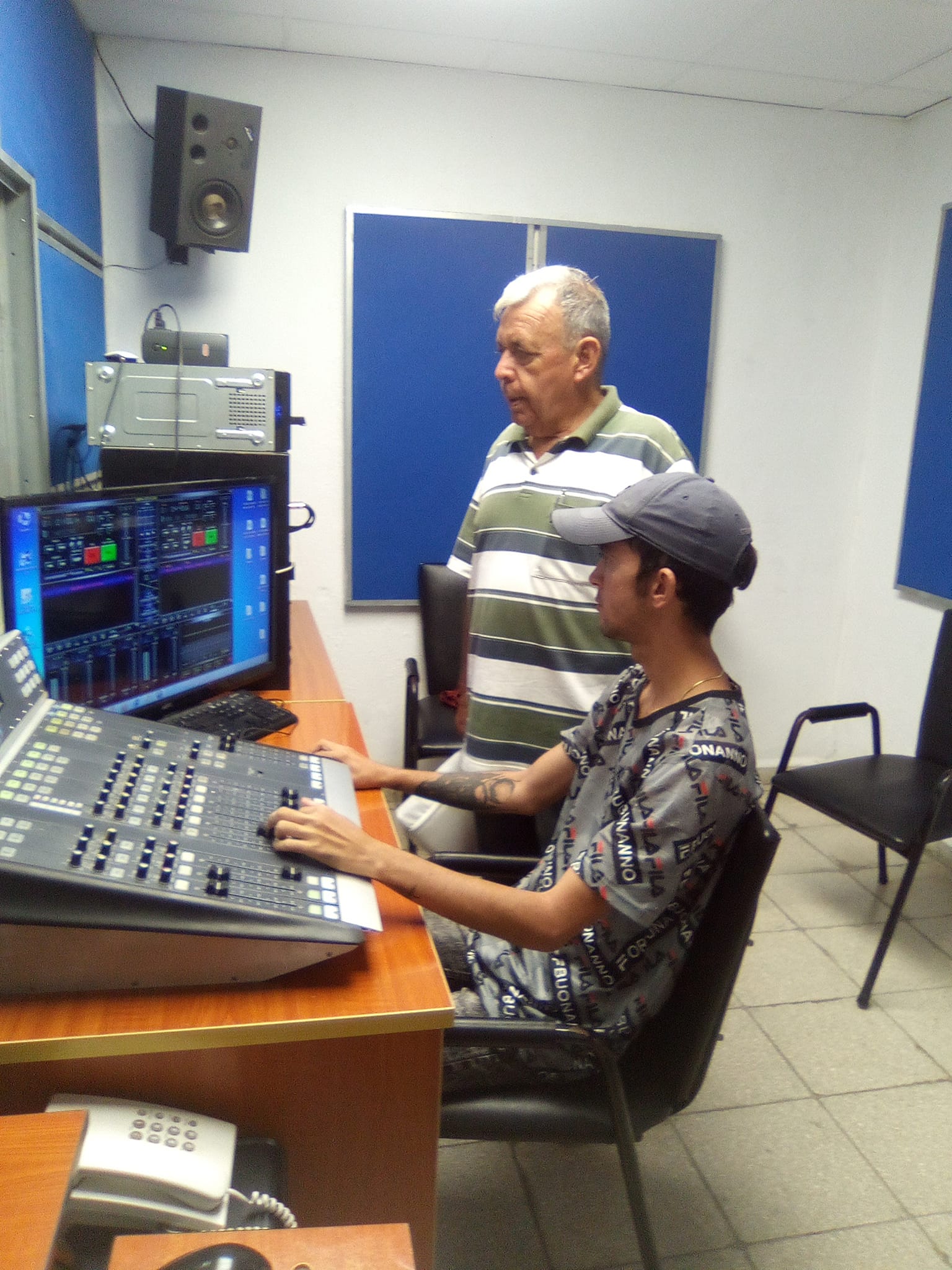 Lee más sobre el artículo Un Ángel para la Radio
