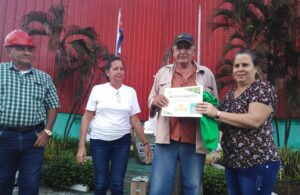 Lee más sobre el artículo Homenaje a trabajadores azucareros en Ciego de Ávila