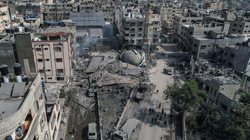 En este momento estás viendo Cientos de personas atrapadas bajo escombros en Gaza, alerta ONU