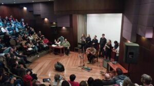 Lee más sobre el artículo Canciones de Silvio Rodríguez inundan festival de poesía en Ecuador