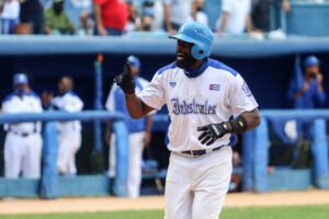 Lee más sobre el artículo Industriales, único invicto en Liga Élite del Beisbol Cubano
