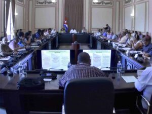 Lee más sobre el artículo Control de precios y agricultura en agenda de diputados de Cuba