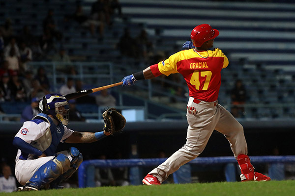 En este momento estás viendo Matanzas apalea a Industriales en Liga Élite del Beisbol