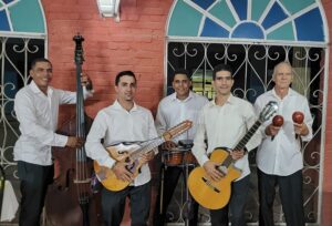 Lee más sobre el artículo The Quintet Cuerdas y Voces del Llano performs in Mexico