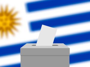 Lee más sobre el artículo Encuesta distingue entre precandidatos presidenciales en Uruguay