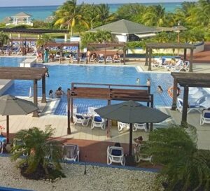 Lee más sobre el artículo Activas instalaciones del turismo para temporada alta en Jardines del Rey