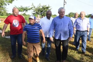 Lee más sobre el artículo Analiza Presidente cubano prioridades de trabajo en Villa Clara
