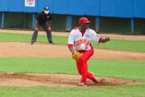 Lee más sobre el artículo Matanzas toma ventaja en «semis» de Liga Élite del Beisbol