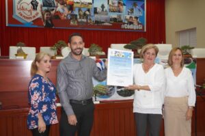 Lee más sobre el artículo Recibe hospital avileño Reconocimiento por su labor investigativa