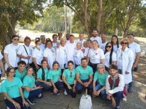 Lee más sobre el artículo Doctors from the Ciego de Avila hospital attend to the residents of Guayacanes