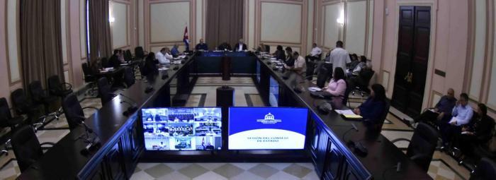 En este momento estás viendo Cuba’s Council of State analyzes measures to boost the economy