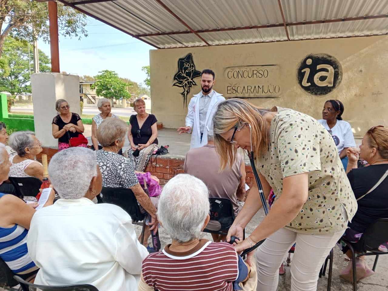 Lee más sobre el artículo Ofrecen médicos de la familia charla de Salud en la capital avileña