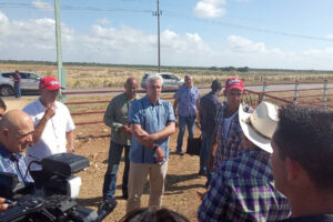 Lee más sobre el artículo Díaz-Canel visita entidades productivas de Morón