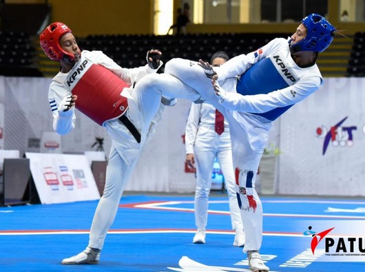 Arletty y Alba en Panamericano de Taekwondo