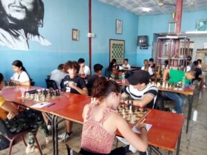 Lee más sobre el artículo Mantienen invicto avileños en Tomás Jiménez de ajedrez