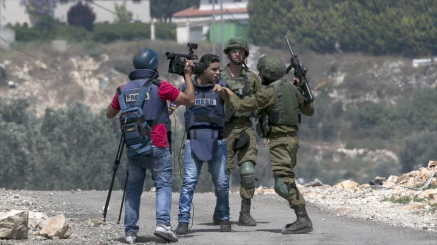 En este momento estás viendo Soldados israelíes asesinan a periodista en Gaza junto a su familia