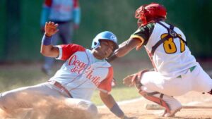 Vegueros visitan a los Tigres desde hoy en la pelota cubana