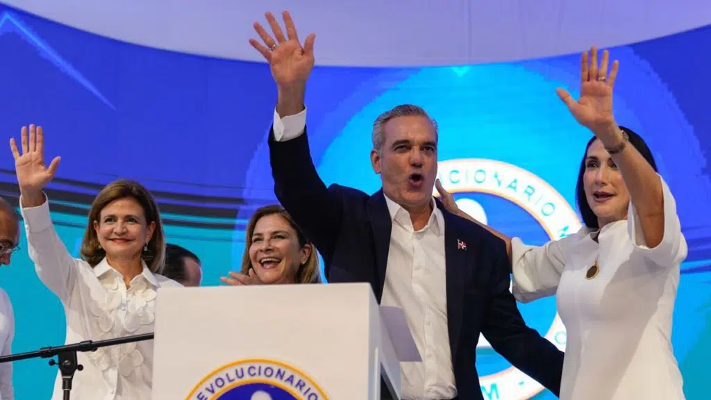 En este momento estás viendo Desafíos del reelecto presidente dominicano Luis Abinader