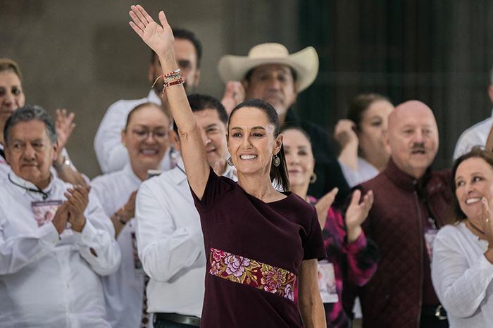 En este momento estás viendo Díaz-Canel held telephone talks with new Mexican president