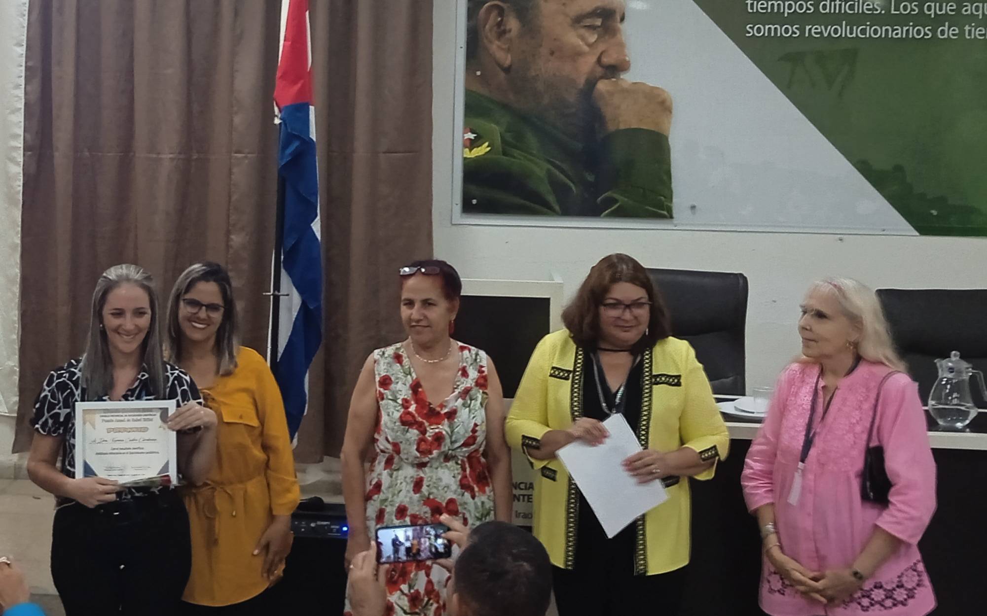 En este momento estás viendo Premian a médicos del hospital avileño en el Concurso Anual de la Salud