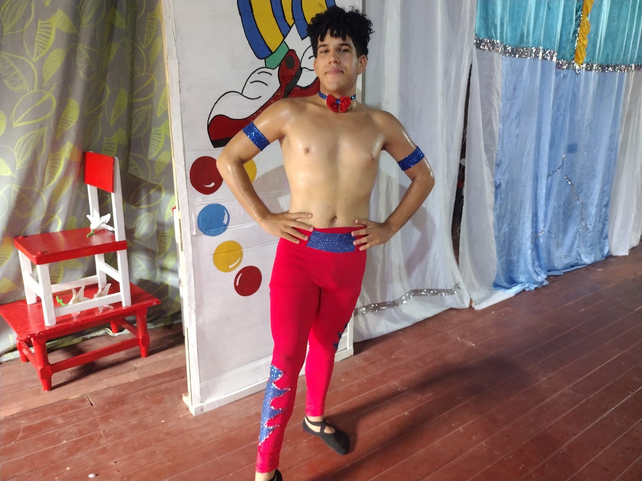 En este momento estás viendo Yordanis, a promising young circus performer