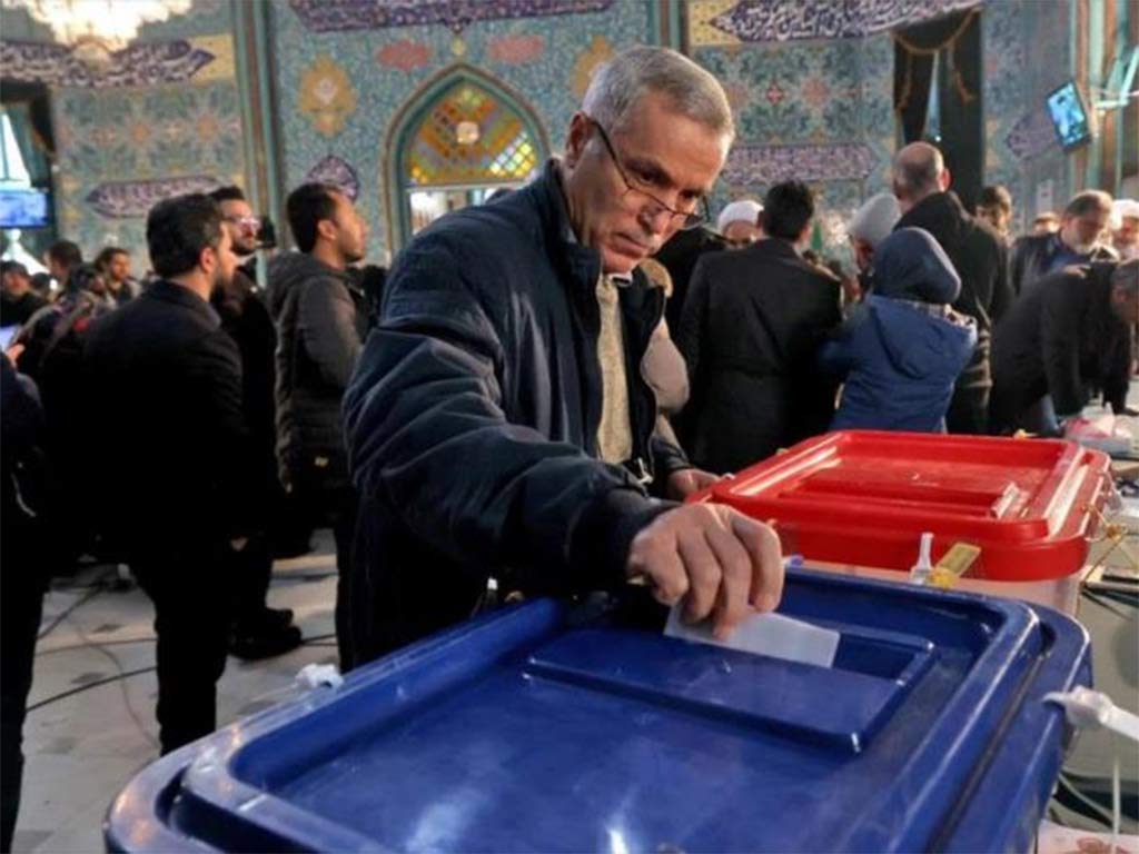 En este momento estás viendo Irán vive jornada de elecciones presidenciales anticipadas