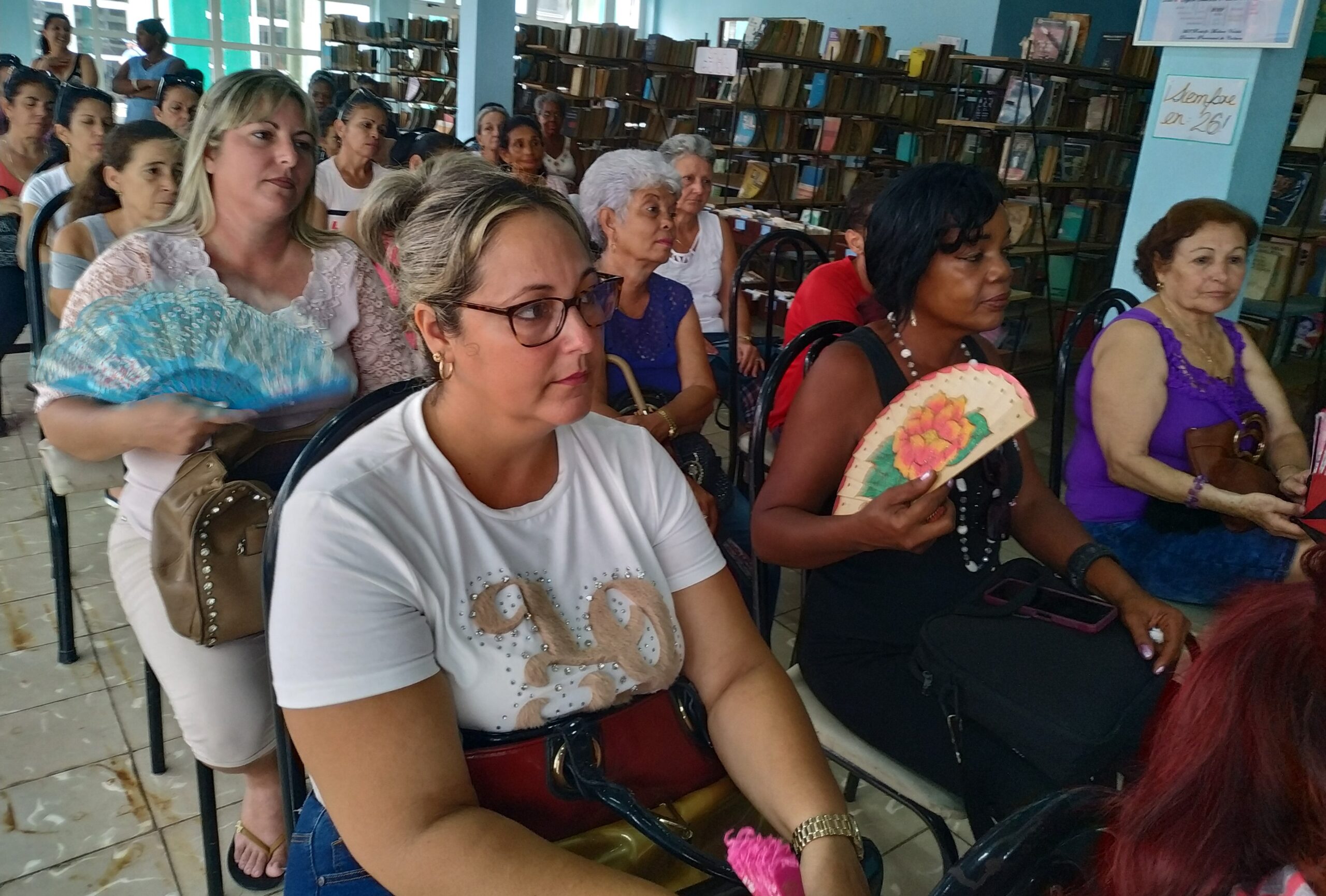 En este momento estás viendo Fructífero intercambio entre bibliotecarias