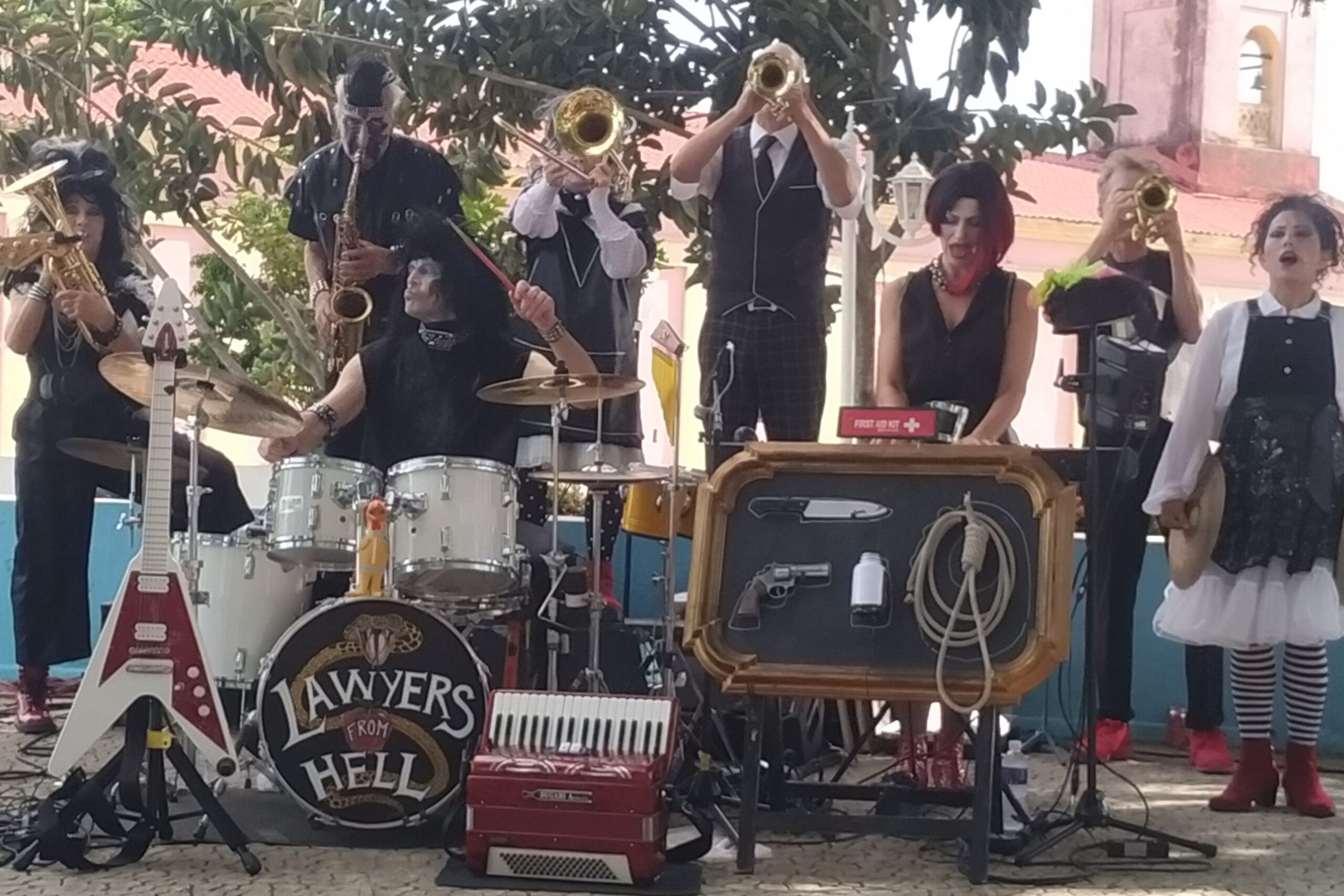 En este momento estás viendo Magistral actuación del Grupo de Teatro Batida en Morón
