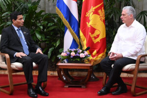 Lee más sobre el artículo Dialogó mandatario cubano con embajador de Sri Lanka