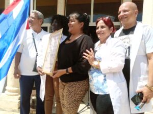 Lee más sobre el artículo Instituciones avileñas de Salud reciben la distinción Latir Avileño