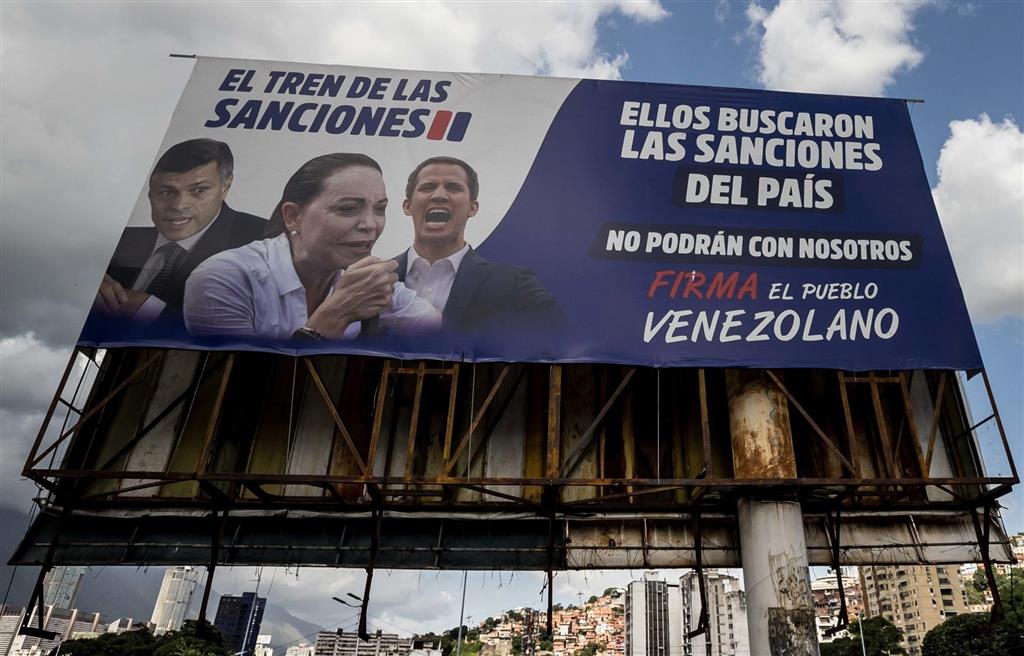En este momento estás viendo On sixth day of election campaign, peace prevails in Venezuela (+Photo)