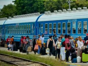 Lee más sobre el artículo Añaden paradas y cambian de horario a trenes en Cuba