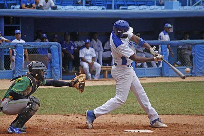 En este momento estás viendo Clásico occidental del béisbol cubano llega al Latinoamericano
