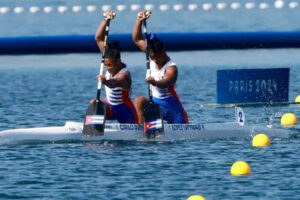 Lee más sobre el artículo Clasifican canoístas cubanas a final A olímpica en París 2024