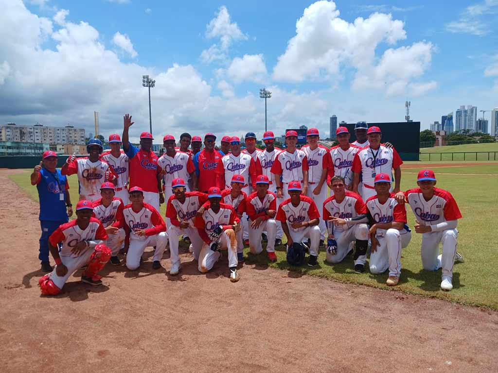 Lee más sobre el artículo Cuba invicta a decisivo juego en Premundial de béisbol (+Foto)