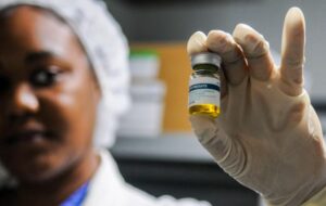 Lee más sobre el artículo Cerca de 51 000 cubanas trabajan en la ciencia y la tecnología