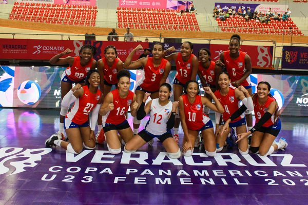 Lee más sobre el artículo Cubanas a semifinales en Copa Panamericana Sub-23 de Voleibol