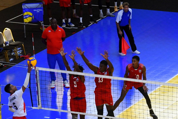 Lee más sobre el artículo Cubanos sorprendidos en Copa Panamericana Sub-23 de Voleibol
