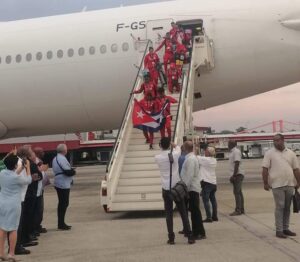 Lee más sobre el artículo Llegó a la patria delegación paralímpica cubana