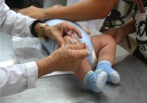 Lee más sobre el artículo Más de 23 mil niños cubanos vacunados contra el neumococo