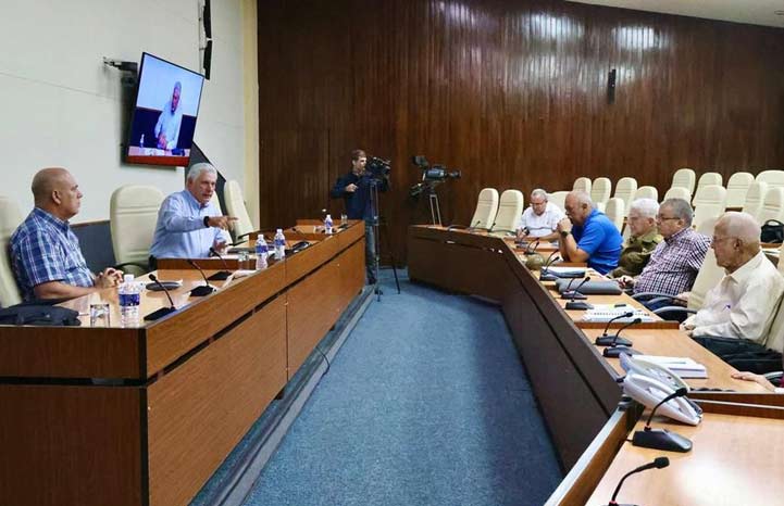 En este momento estás viendo Díaz-Canel: No habrá descanso hasta restablecer totalmente el sistema electroenergético nacional