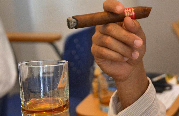 En este momento estás viendo El tabaco y el ron se funden indisolublemente en Ciego de Ávila